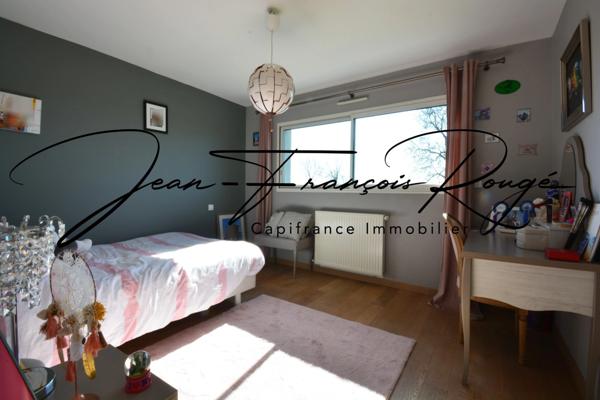 Superbe maison contemporaine à 4,5 kilomètres du centre-ville de Saint-Lô