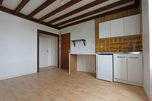 location petit appartement T2 proche du lycée Brizeux à Quimper