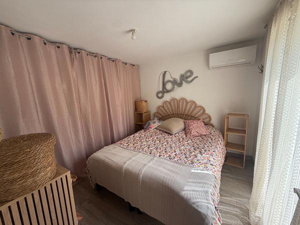 Maison T4 de 106 m² à louer sur Sénas avec terrain de 1577 m² et piscine Senas