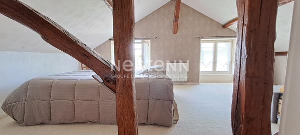 À vendre : Appartement de charme à Étampes de 91 m² dans un résidence sécurisée avec ascenseur.