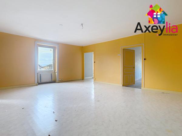 Cuinzier (42460) A VENDRE - CUINZIER - APPARTEMENT À RAFRAÎCHIR ET STATIONNEMENTS GRATUITS