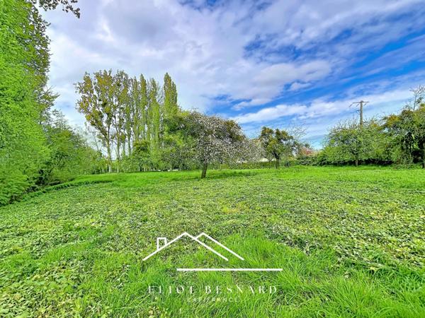 En exclusivité - Terrain de caractère en bord de rivière — 7 067 m2 | Saint-Julien-le-Faucon · Pays d'Auge (Calvados)