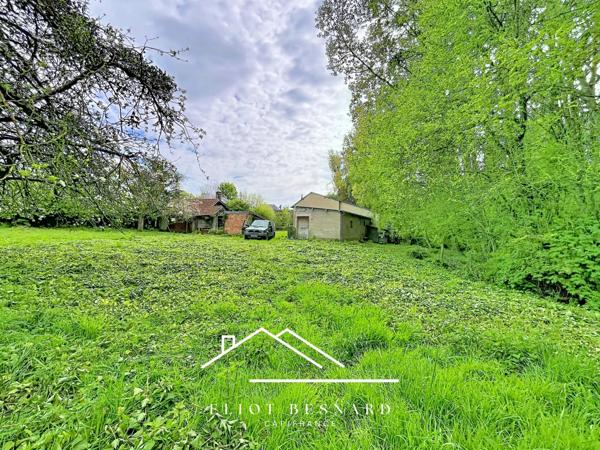 En exclusivité - Terrain de caractère en bord de rivière — 7 067 m2 | Saint-Julien-le-Faucon · Pays d'Auge (Calvados)