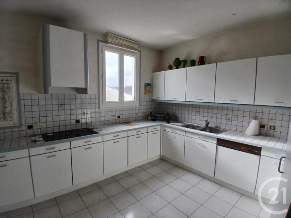 Appartement F6 à vendre  6 pièces - 112,45 m 2   BREHAL  - 50