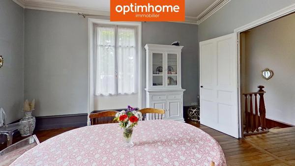 MAISON DE CENTRE VILLE 7 CHAMBRES