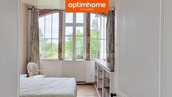 MAISON DE CENTRE VILLE 7 CHAMBRES