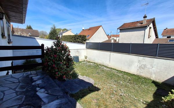 Maison à louer    6 pièces • 150,85 m2 Ormesson-sur-Marne