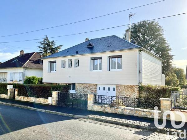 Maison traditionnelle 5 pièces de 100 m² à La Chaussée-Saint-Victor (41260)