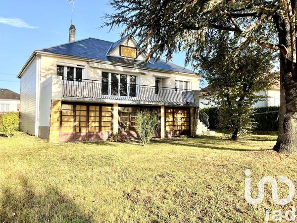 Maison traditionnelle 5 pièces de 100 m² à La Chaussée-Saint-Victor (41260)