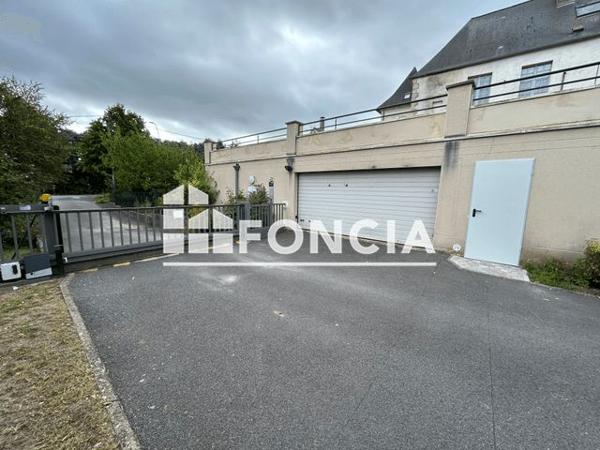 Location Parking - 20 RUE WINSTON CHURCHILL Laon 02000