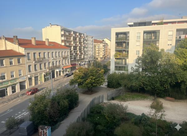 Villeurbanne - T3 lumineux avec loggia et garage - Idéal primo-accédants ou investisseurs