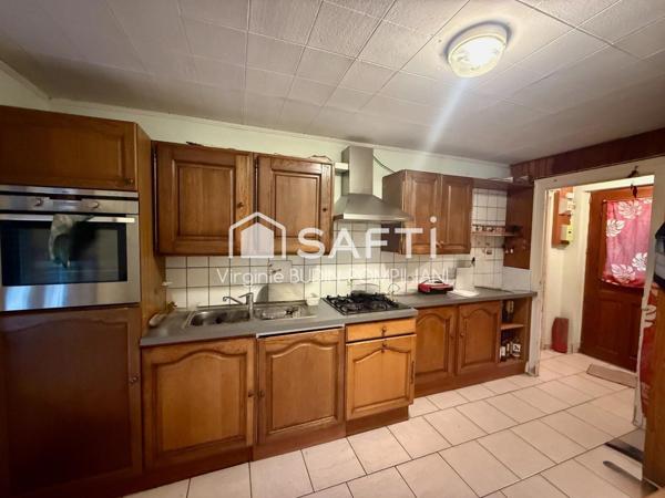 Maison à conforter 2 chambres à Mont-Saint-Martin centre secteur Hopital.