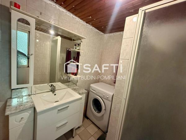 Maison à conforter 2 chambres à Mont-Saint-Martin centre secteur Hopital.