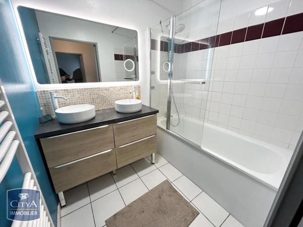 Appartement à louer 4 pièces 73.75m²