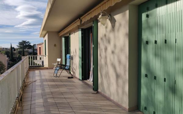 Maison à vendre    5 pièces •  Rognonas