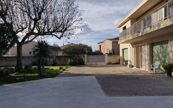 Maison à vendre    5 pièces •  Rognonas