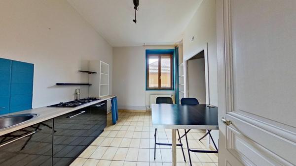 Appartement à louer    2 pièces • 44 m2    Écully