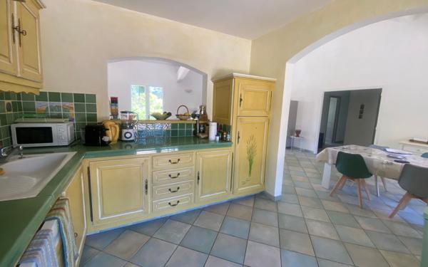 Maison à vendre    5 pièces • 126 m2 Six-Fours-les-Plages