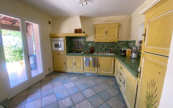 Maison à vendre    5 pièces • 126 m2 Six-Fours-les-Plages