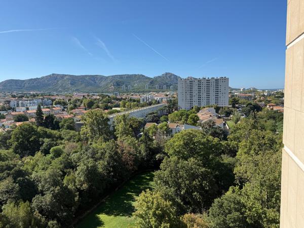 T3 EXCELLENT ÉTAT ÉTAGE ÉLEVÉ / BALCON / STATIONNEMENT