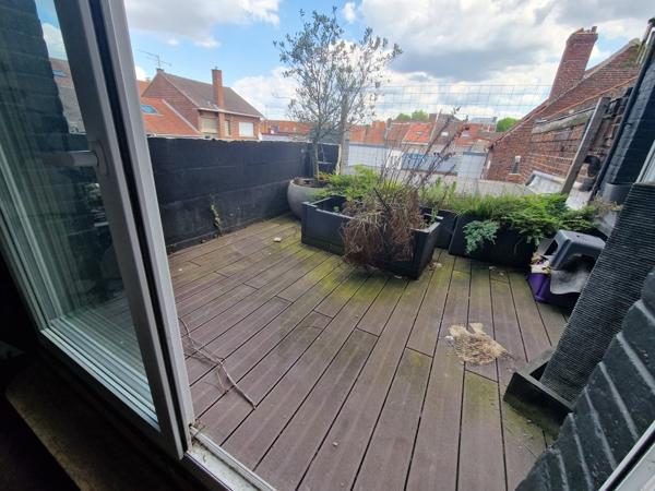 Appartement T3 avec terrasse – confort, lumière et potentiel à Lens centre