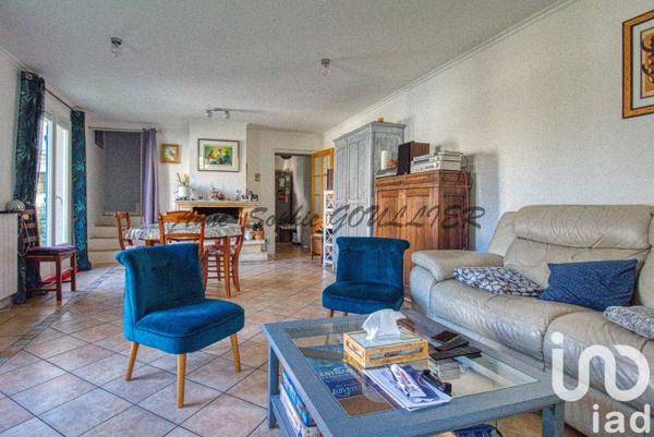 Longère 11 pièces de 260 m² à Maurecourt (78780)