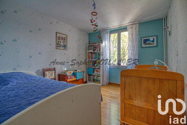 Longère 11 pièces de 260 m² à Maurecourt (78780)