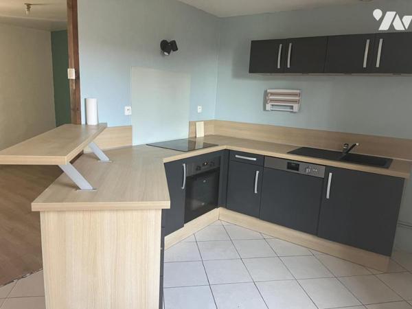 SAINT-PAUL-DE-VARAX - Appartement type 3 en duplex - Idéal investisseur ou résidence principale 