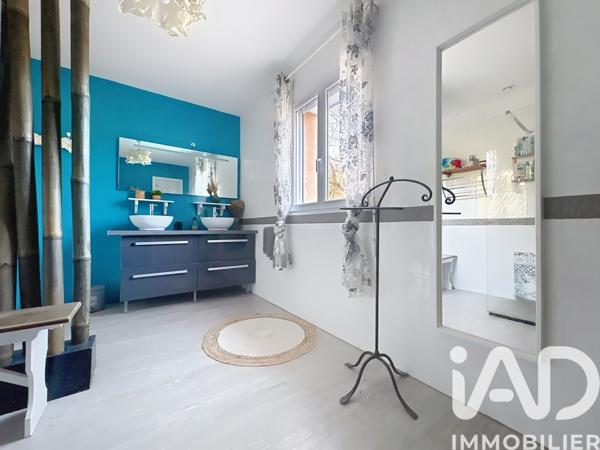Maison à vendre 6 pièces 142 m² Terrasson-Lavilledieu