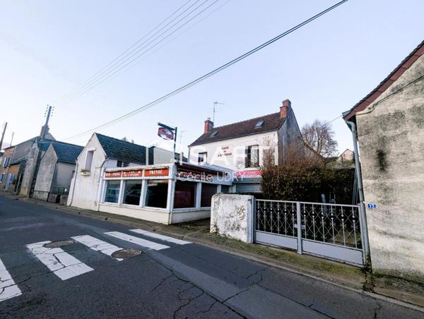 Gros potentiel à rénover avec local attenant !