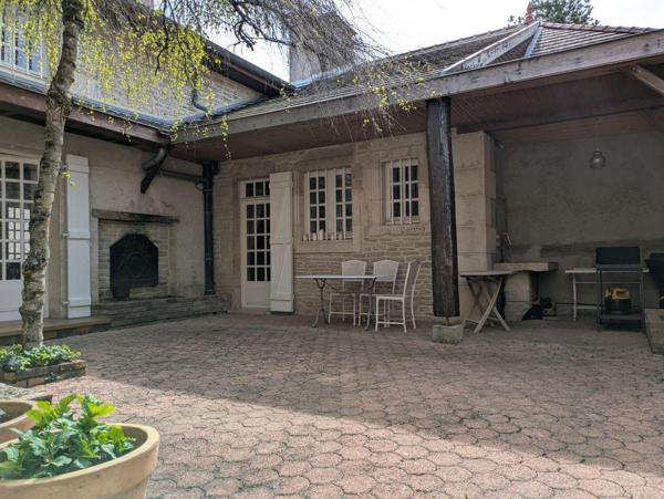 Maison de maître à vendre à Montsaugeon en Haute-Marne (52190), ref : 52020-35