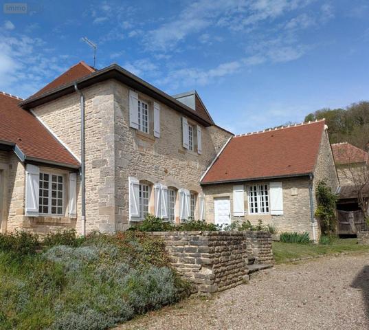Maison de maître à vendre à Montsaugeon en Haute-Marne (52190), ref : 52020-35
