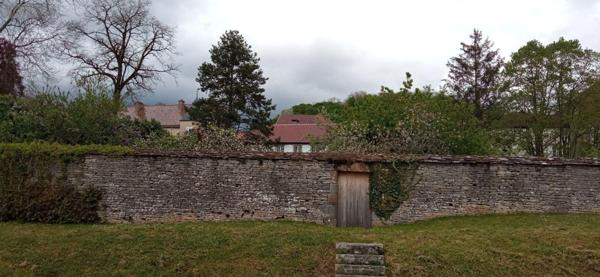 Maison de maître à vendre à Montsaugeon en Haute-Marne (52190), ref : 52020-35