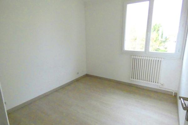 GRAND T4 LUMINEUX VUE DEGAGEE GARAGE Aurillac (15000)