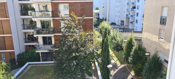 Lyon (69007) Rue André Bollier - Studio 14 m²