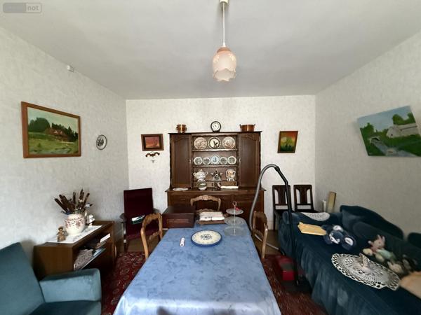 Maison à vendre à Vendat dans l'Allier (03110), ref : 2026/1002-03020