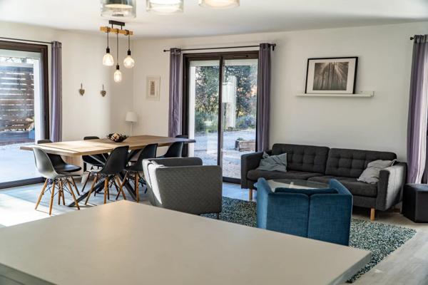 Vente Propriété 6 pièces 165 m2 à Pourrières
