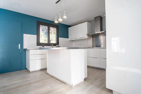 Vente Propriété 6 pièces 165 m2 à Pourrières