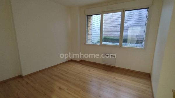 Appartement à vendre 5 pièces de 113 m² - BAR LE DUC - parking - ascenseur.