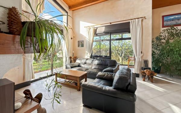 Maison à vendre    5 pièces •  Escalquens