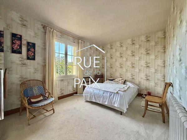 79600 AIRVAULT Maison plain pied à Airvault - 186 m2