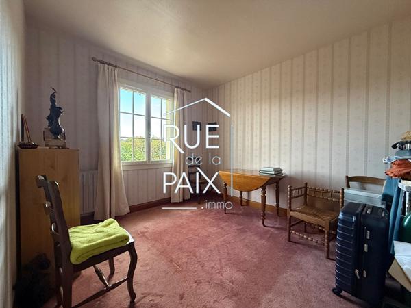 79600 AIRVAULT Maison plain pied à Airvault - 186 m2