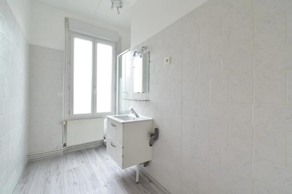 Appartement à louer 4 pièces EPERNAY (51)