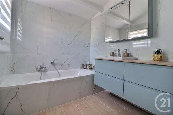 Maison à vendre  5 pièces - 125 m2 FREJUS - 83