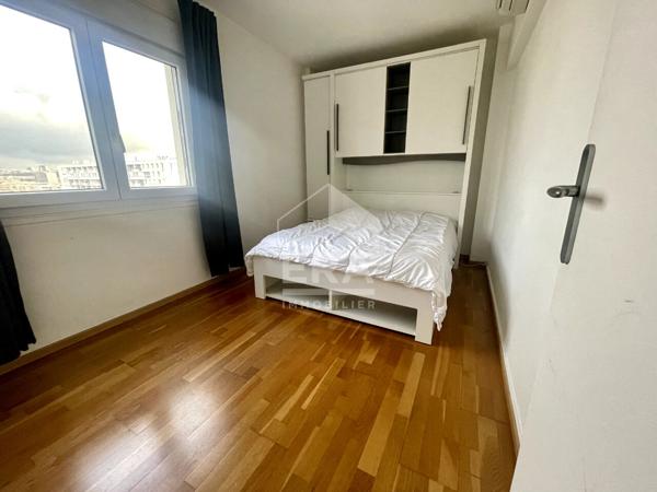 Appartement Paris 2 pièce(s) 40.03 m2 + balcon dernier étage