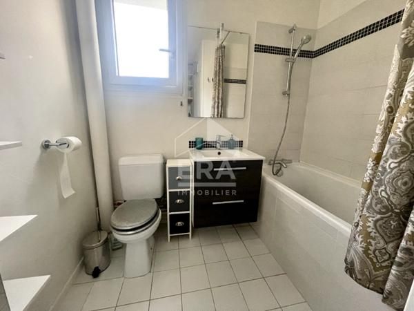 Appartement Paris 2 pièce(s) 40.03 m2 + balcon dernier étage