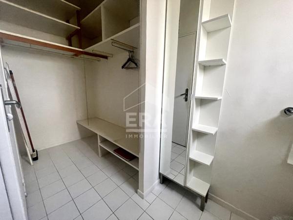 Appartement Paris 2 pièce(s) 40.03 m2 + balcon dernier étage