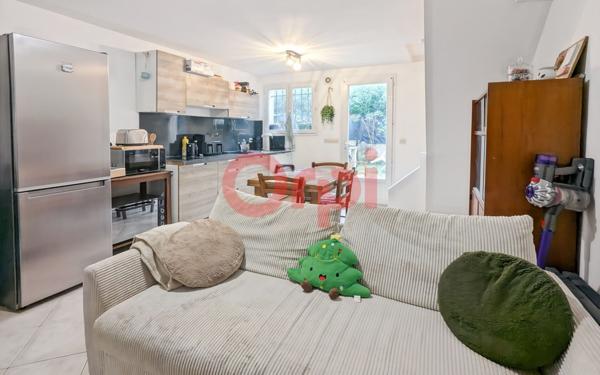 Immeuble à vendre    6 pièces •  Brignoles