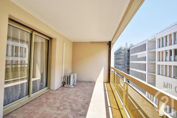 Appartement F5 à vendre  5 pièces - 113,08 m2 LYON - 69007