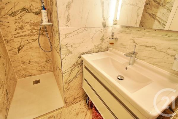 Appartement F5 à vendre  5 pièces - 113,08 m2 LYON - 69007